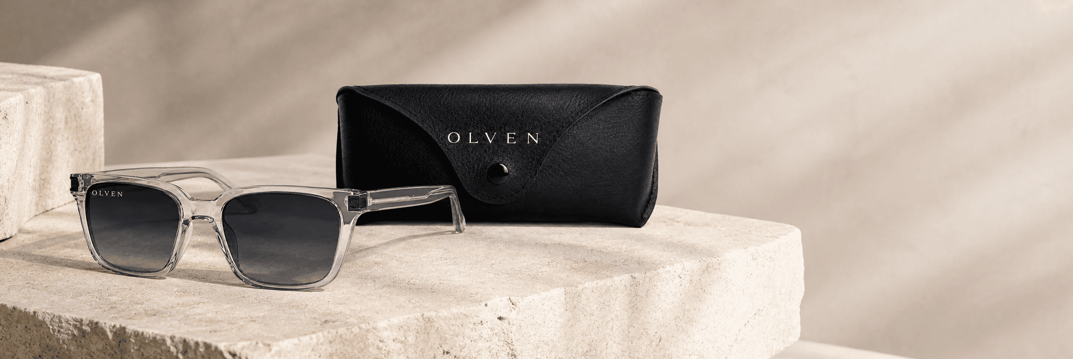 Gafas y estuche OLVEN